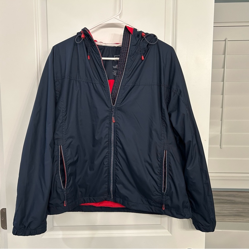 L.L.Bean Ladies Navy and Red Windbreaker